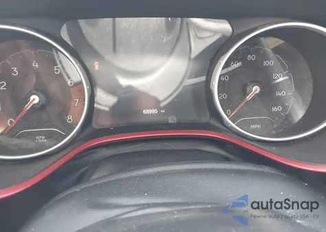 2019 Jeep Compass Trailhawk 4X4 z USA, uszkodzony, nr VIN 3C4NJDDB4KT780239